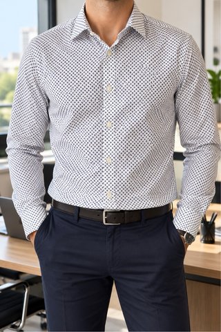 Camisa estampada azul y blanca