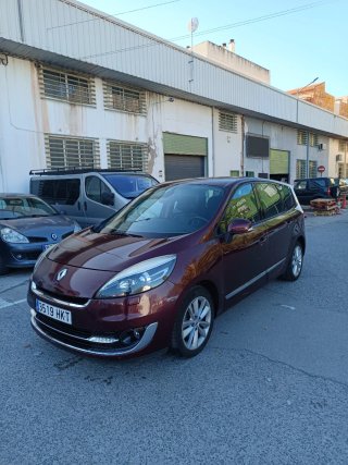 Renault Grand Scenic 2012