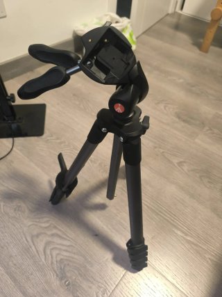 Trípode Manfrotto Compact Advanced + Funda