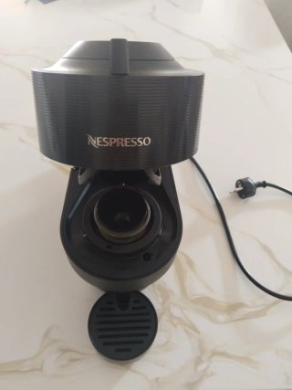 Cafetera Nespresso DeLonghi