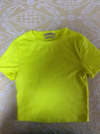 Camiseta amarilla Talla S nueva