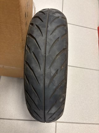 Neumático 120/70 14 CST