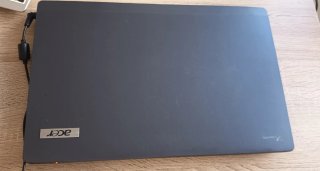 Portátil Acer Travelmate Gris