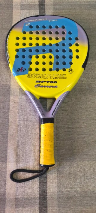 Pala de pádel Royal Padel RP760 Carrera