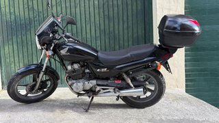 Honda CB 250 Two Fifty Negra