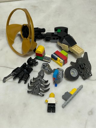 LEGO Bionicle Ninjago Pieces Lot and Vintage figur