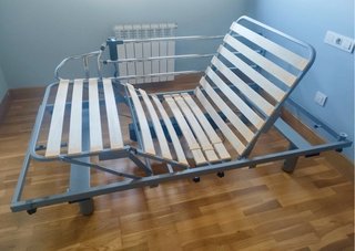 CAMA ARTICULADA ELECTRICA DE 90 CMS CON BARANDILLA