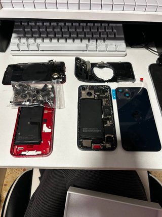 Lote iPhone 14 (Azul Marino, Rojo)