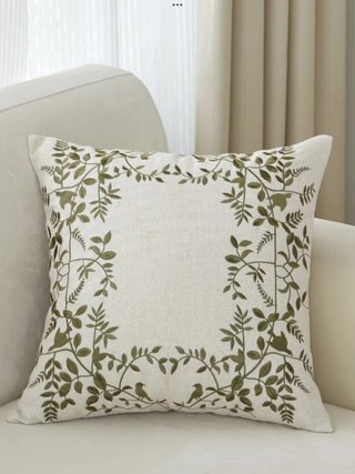 Funda Cojín Bordadas Hojas 45x45