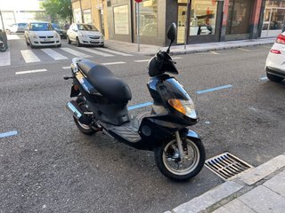 Scooter Daelim S-Five Negra