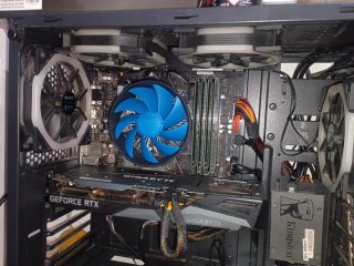 PC Gamer RTX + Volante Logitech G29