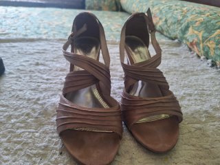 Botines tacón camel Runiss