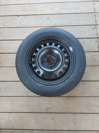 Rueda de  15 pulgadas nueva sin usar