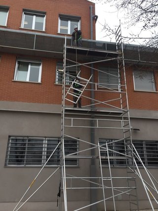 Andamio Modular de Aluminio con Ruedas