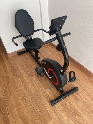 Bicicleta estática con respaldo y 8 niveles
