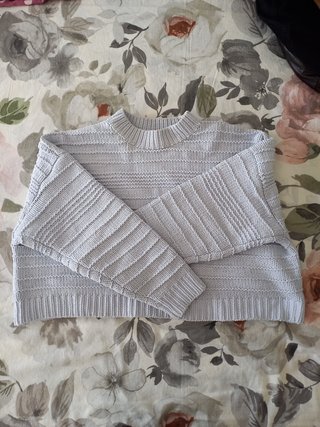 Jersey Bershka Gris