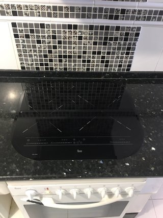 Placa de inducción Teka cantos redondeados