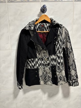 Abrigo corto 101 Idees Patchwork Talla M
