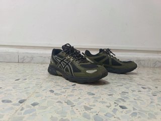 Asics Gel-Venture 6 Verde Oscuro Talla 40
