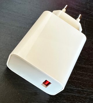 Cargador original Xiaomi como nuevo.
