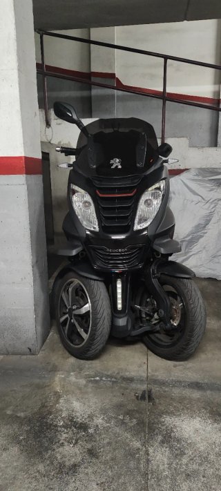 Peugeot Metropolis 400 RX-R Carnet B