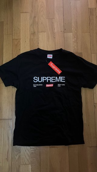 Camiseta Supreme Negra