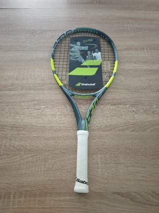 Raqueta Babolat Pure Aero JR 25 Gen9 año 2026