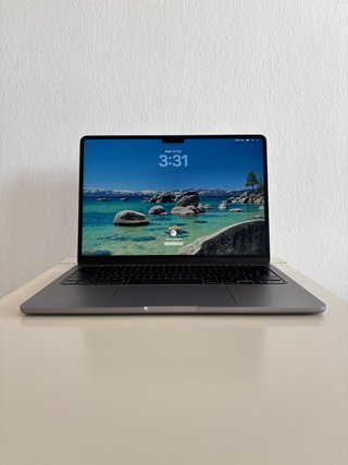 MacBook Air 13 M3 2024 16GB RAM 256GB SSD