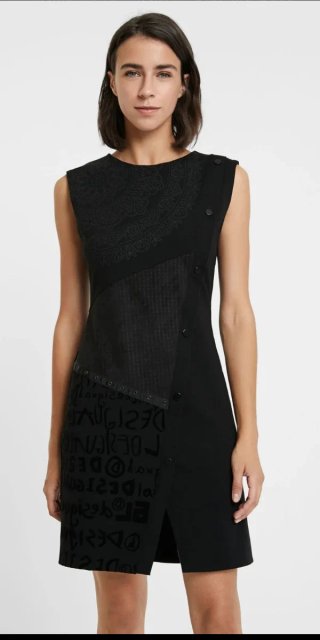 Vestido Desigual Negro con Texturas