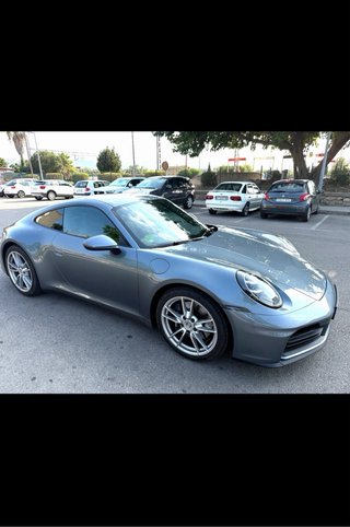 Porsche 911 2025
