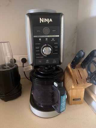 Ninja CREAMi Deluxe Heladera 10 en 1
