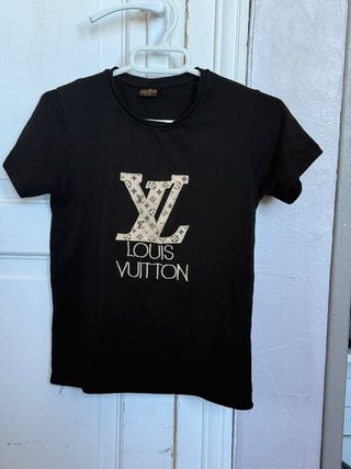 Camiseta Louis Vuitton Negra talla 9-10