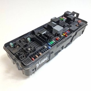 CAJA RELES / FUSIBLES LAND ROVER LAND ROVER DISCOVERY 5 2016-0