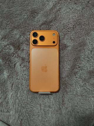 iPhone 17 Pro Max Naranja