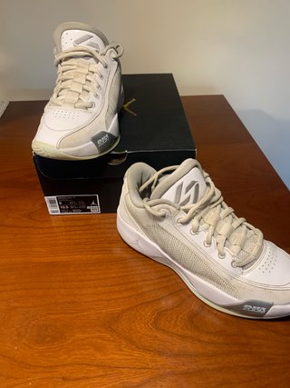 Zapatillas Baloncesto Jordan Luka 77 Talla 42.5