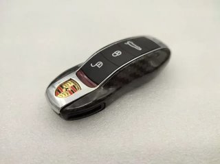 Funda llave Porsche en carbono negro