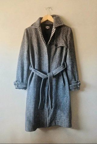 Abrigo de espiga U de Adolfo Domínguez (Talla 38)