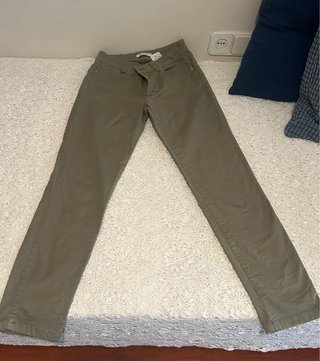 Pantalón verde oliva chica