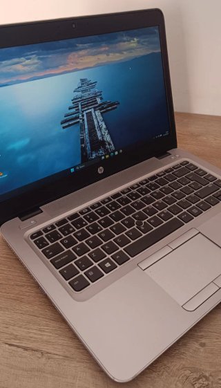 Portátil HP Core i5 8gb 256GB SSD LTE batería nuev