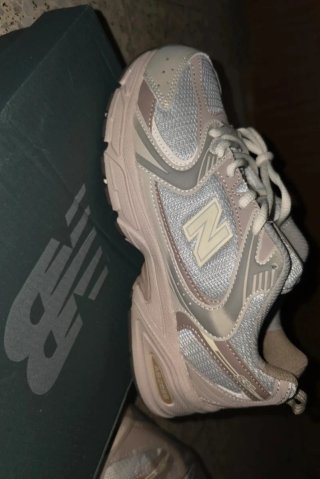 New Balance 530 beige y crema talla 39.5