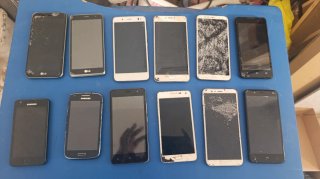 Conjunto di cellulari LG e Samsung