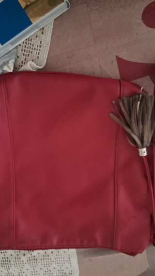 Bolso piel rojo con flecos