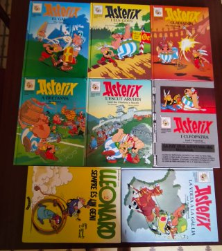 Siete libros catalan ingles Astérix y un libro cat