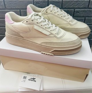 Zapatillas Reebok Club C LTD Premium Vintage.NUEVA