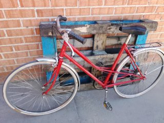 Bicicleta Urbana Roja