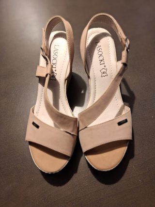 Sandalias Lasocki Beige