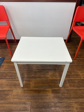 Mesa infantil IKEA KRITTER blanca 60x50