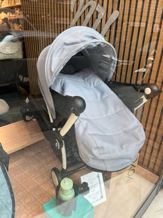 Struttura Stokke YOYO3 Bianca + Fasciatoio per Neonati Grigio