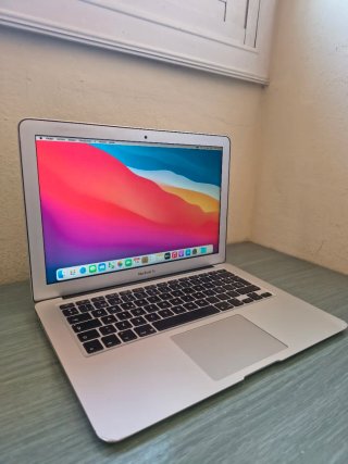 MacBook Air 13 A1466