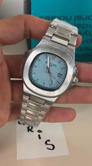 Reloj Azul y Plateado